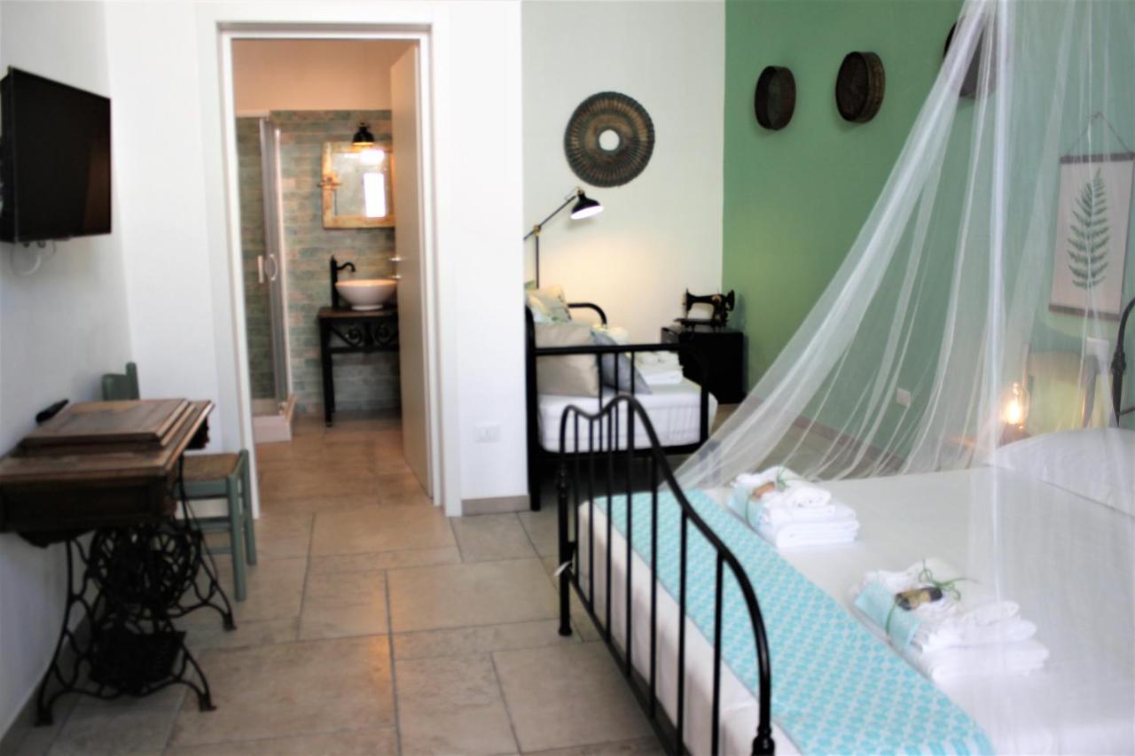 Li Perrini Boutique B&B Acquarica Eksteriør billede