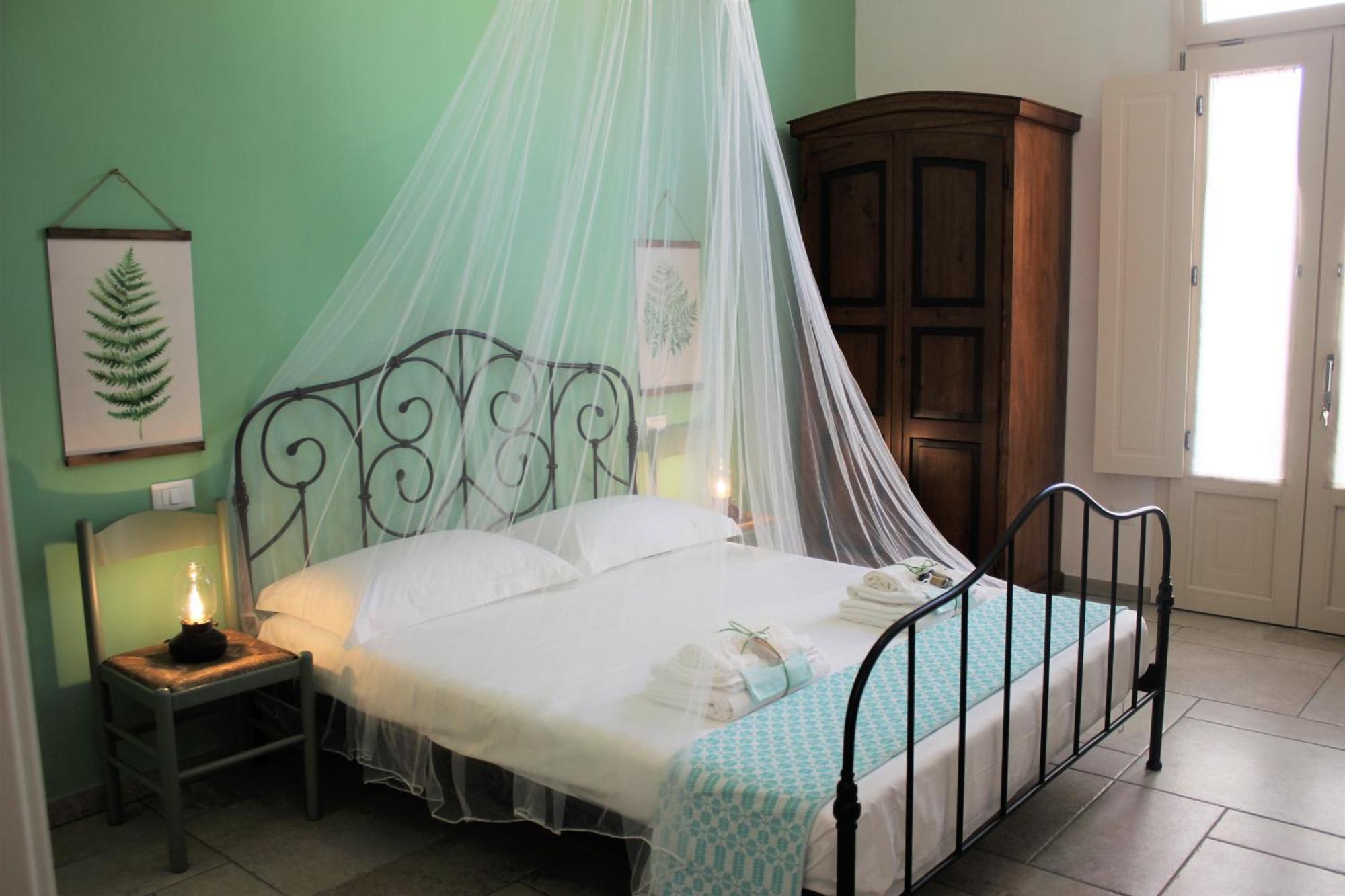 Li Perrini Boutique B&B Acquarica Værelse billede